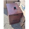 Image 2 : 2 DRAWER ROLLING FILING CABINET LOCKED!