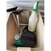 Image 1 : 17L TOTE OF INSECT AND RODENT BAIT TRAPS