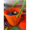 Image 3 : LOT OF BEACH TOYS