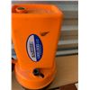 Image 8 : 6PC CAMPING SUPPLIES