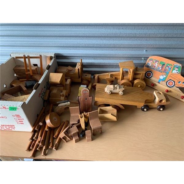 BOX OF HANDMADE WOODEN TOYS - DOZER+++