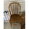 Image 2 : LOT OF 3 VINTAGE WOOD DINING CHAIRS