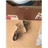 Image 3 : BOX OF MISC ITEMS