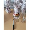 Image 2 : LARGE LOT OF BEAUTIFUL GLASSWARES AND VASES