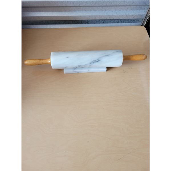 ROLLING PIN WITH MARBLE BASE