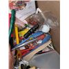 Image 11 : HALF OF LARGE MOVING BOX WITH VARIOUS RANDOM GOODIES