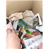 Image 9 : HALF OF LARGE MOVING BOX WITH VARIOUS RANDOM GOODIES