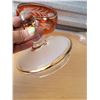Image 2 : NICE SIZED VINTAGE ORANGE ETCHED GLASS LIDDED CANDY DISH