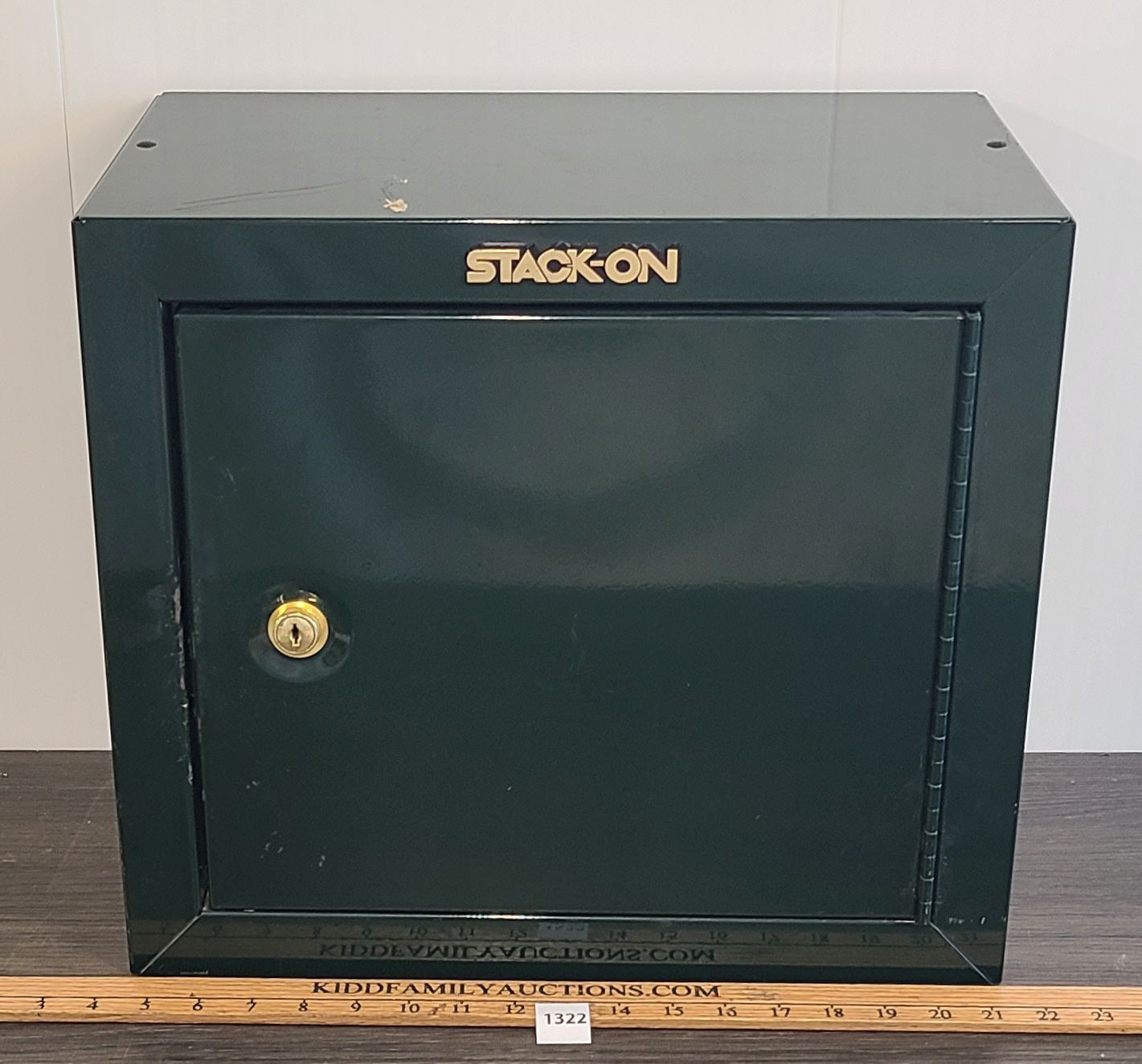 STACK-ON SECURITY GUN SAFE - Kidd Family Auctions