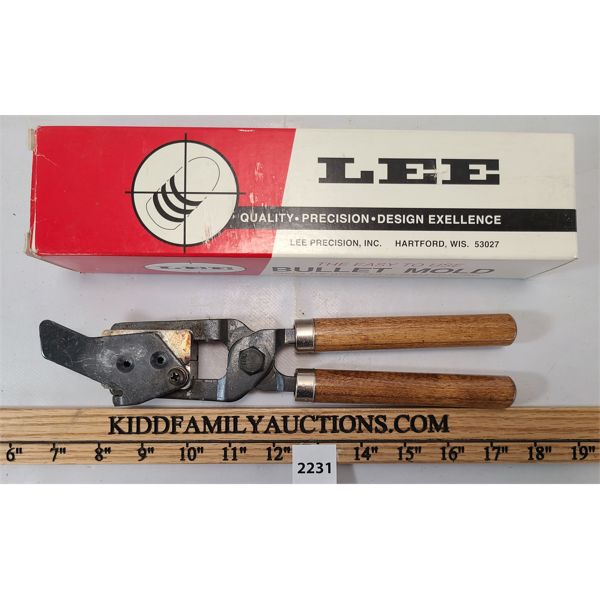 LEE Precision 2-Cavity Bullet Mold #90234 - 452-200-RF 200 Grain .45 Caliber Bullet Mold With Handles