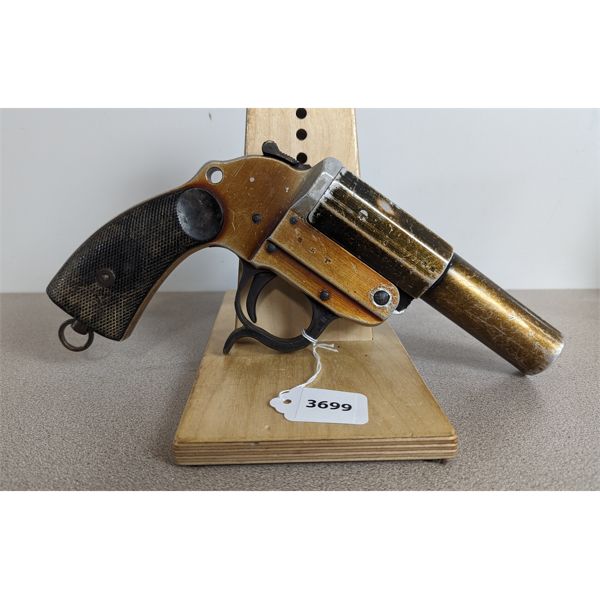 GERMAN FLARE GUN 