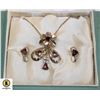 Image 1 : NECKLACE/BROACH/EARRING SET W/ GEMSTONES