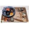 Image 1 : FLAT OF HALLOWEEN DECORATIONS