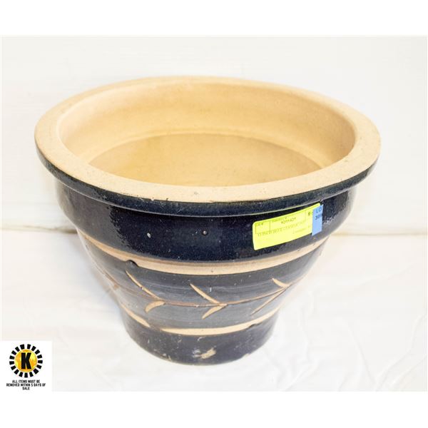 13 INCH BLUE CERMAIC POT