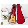 GUITARÿIN CASE W/STAND 6 INCH ORNAMENT