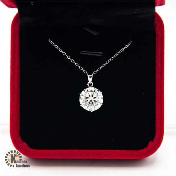 5.00 CARAT MOISSANITE VVS D SET IN STAMPED 925