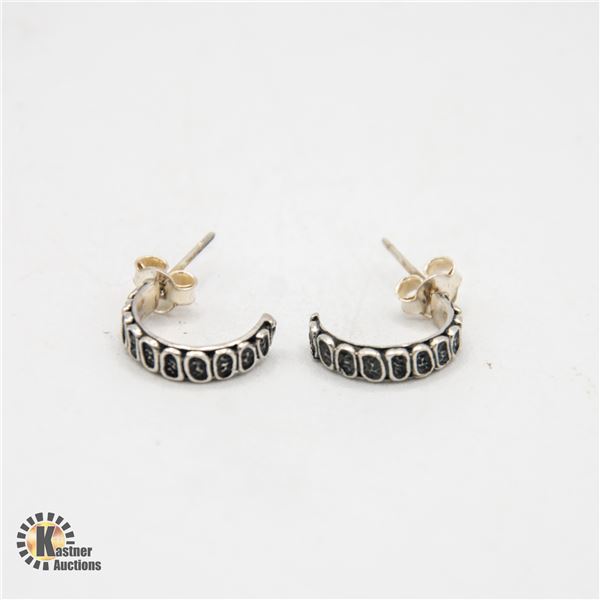 JP594-222 SILVER EARRINGS