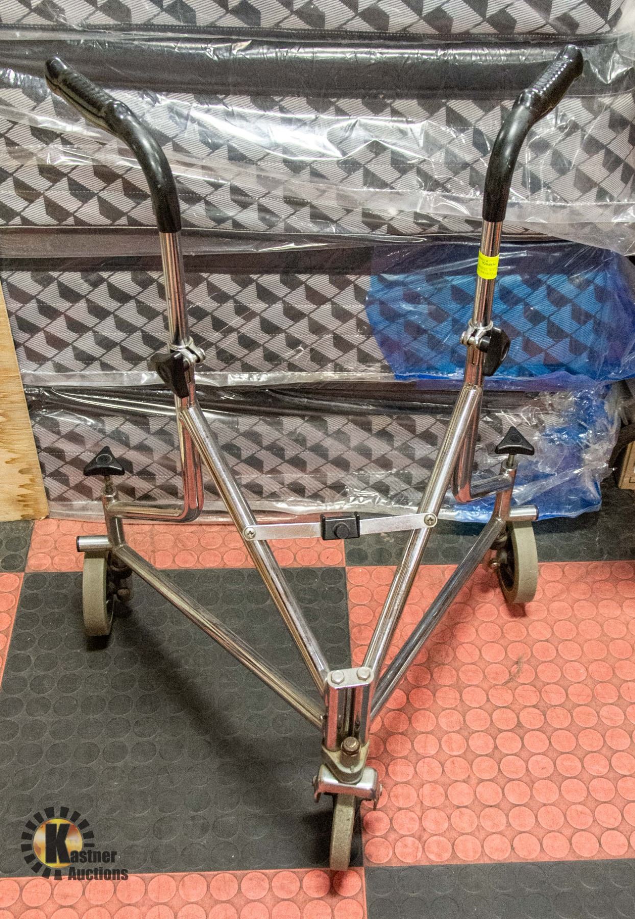 DAYS TRI WHEEL WALKER WITH PUSH DOWN BRAKES