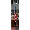 Image 1 : U.S.A. FLAG WITH STAND AND POLE