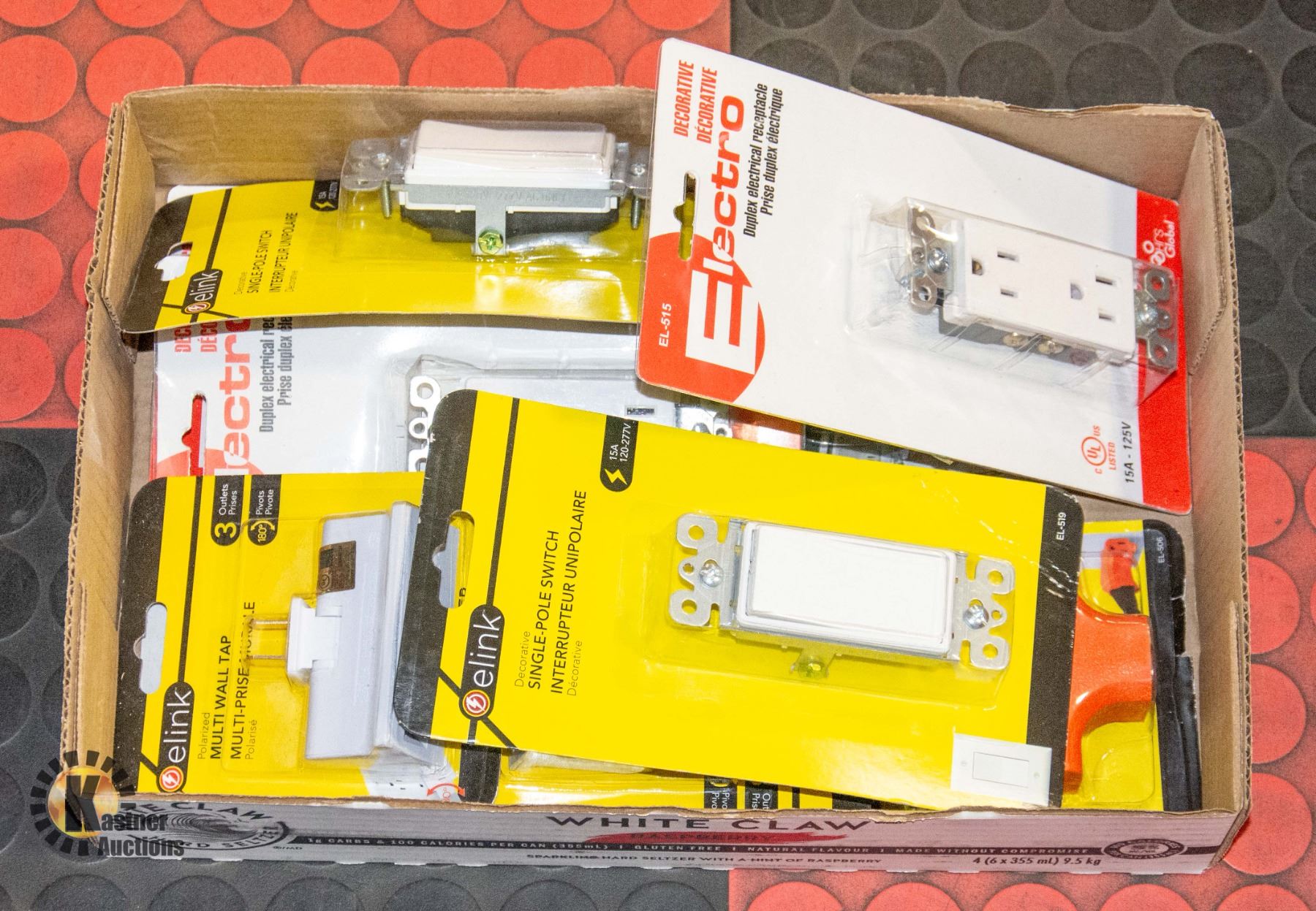 FLAT OF NEW MULTI WALL PLUG INS Flat of new multi wall plug ins