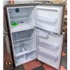 Image 2 : SAMSUNG STAINLESS STEEL FRIDGE LEFTSIDE OPEN