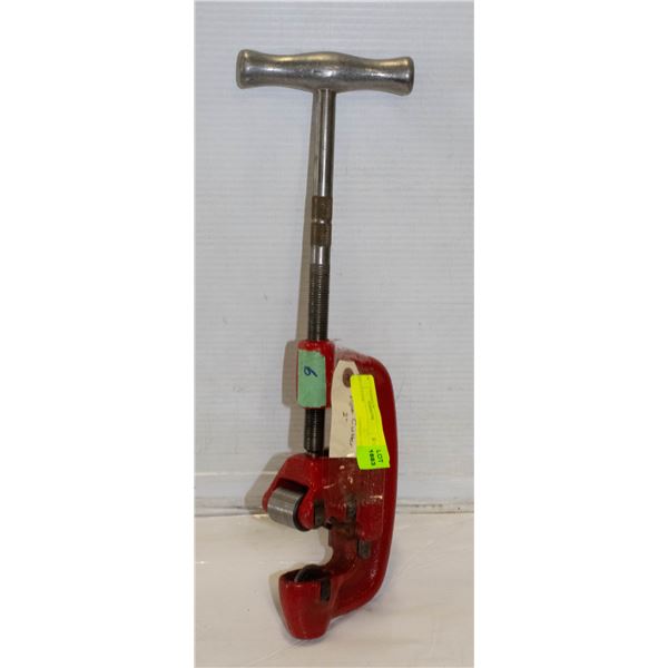 PIPE CUTTER 1/8" - 2"