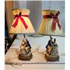 Image 5 : Pair of vintage ceramic figurine, electric lamps - with shades, 1 bulb is burnt out