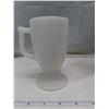 Image 2 : Bubble Milk Glass Vase and Milk Glass Mug