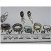 Image 3 : 9 New Fashion Rings, 2 Sets Earrings