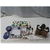 Image 1 : Christmas village police station + Assortment of Christmas Decor items