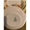 Image 2 : Vintage dishes Pareek Johnson Bros. made in England 3 dinner plates 1 luncheon plate 3 salad plates 