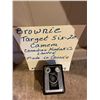 Image 2 : Brownie Target Six-20 Camera - Canadian Kodak Co. Ltd.