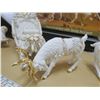Image 6 : O'Well porcelain hand-painted Christmas ensemble holiday décor - 1 reindeer with antler damage
