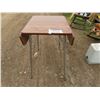 Image 2 : 24"x 30"x 29.5" table