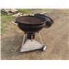 Image 3 : 22" diameter outdoor cooking grill (wood powered)
