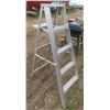 Image 2 : 5ft folding step ladder - Aluminum