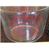 Image 3 : 2 Pyrex glass measuring cups + 21.5" tall decanter