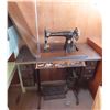 Image 1 : Antique Singer sewing machine