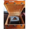 Image 1 : Erik Typewriter with wooden case