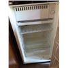 Image 3 : Igloo Fridge - Model: FR405 - 19"x19.5"x 36.5"