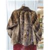 Image 4 : Artificial jacket - Medium to Large - Laskie Fabulous Furriers Canada + Suit bag