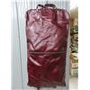 Image 6 : Artificial jacket - Medium to Large - Laskie Fabulous Furriers Canada + Suit bag