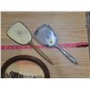 Image 2 : 2 vintage metal hand mirrors & small oval painting