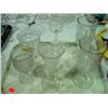 Image 1 : TRAY LOT GLASSWARE
