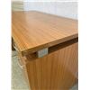 Image 3 : 2 Drawer Desk