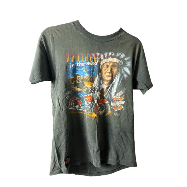 Vintage 1990 Harley Davidson T-shirt brothers in the wind size medium 18" x 22"