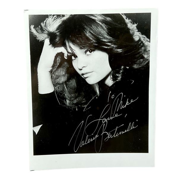 Valerie Bertinelli signed 8 x 10 photo with