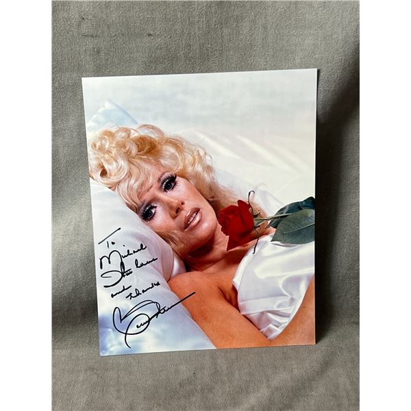 Connie Stevens actress signed 8 x 10 autographed photo