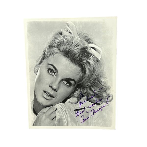 Ann Margret signed 8 x 10 photo