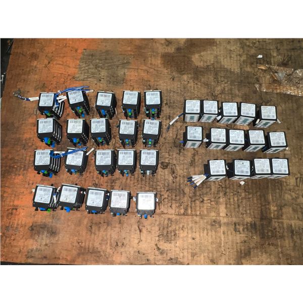 Lot of Siemens Contactor Pieces (See Pics)